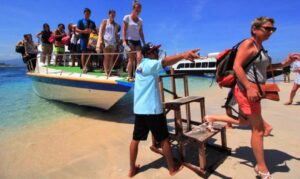 SAH! Mulai 7 Maret Turis dari 23 Negara Ini Bebas Liburan di Bali Tanpa Karantina