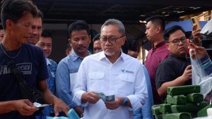 Tinjau Pasar di area Batam Menjelang Libur Natal lalu Tahun Baru, Zulhas Klaim Harga Bahan Pokok Stabil