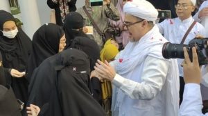 Cerita Habib Rizieq Dampingi Syarifah Fadlun Yahya, Sejak Sakit Hingga Sakaratul Maut