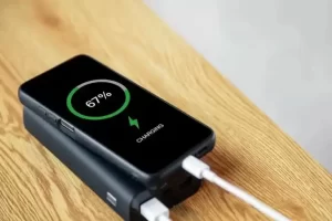 8 Tips Mengisi Daya Ponsel Cepat sekali Penuh