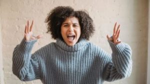 Perempuan dengan 5 Zodiak Hal ini Dikenal Menyeramkan Saat Sedang Marah