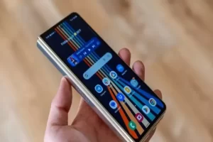 Peminat Tinggi, Ponsel Lipat Samsung Bakal Hadir dengan Harga Ekonomis