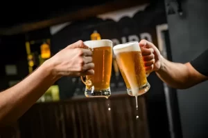 Mengapa Alkohol Bisa Menyebabkan Kebutaan Seperti yang mana Dialami Kurnia Meiga?