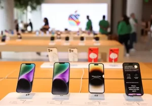 Pemilik iPhone 15 Gigit Jari, Tidak Bisa Gunakan Fitur Teknologi AI Apple Intelligence