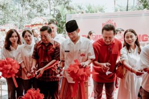 Sandiaga Uno Resmikan Mi Panjang Umur, Kuliner Baru dalam Blok M