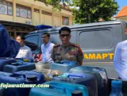 Polresta Banyuwangi Sita 1,2 ton BBM Ilegal, Tujuh Tersangka Ditangkap!