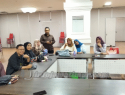 WORKSHOP PENGEMBANGAN BRAND FASHION: Dibyo Hody Berbagi Pengalaman Kreatif kepada Pelaku UMKM