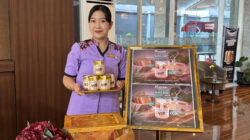 Bawa Pulang Kehangatan Kopitiam: Swiss-Belinn Manyar Surabaya Resmi Meluncurkan ‘Kaya Jam’ Autentik Hasil Racikan Sendiri