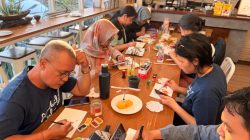 MaxOne Dharmahusada Surabaya Hadirkan “Art Jam Gratis”, Ruang Kreatif Bersama Komunitas