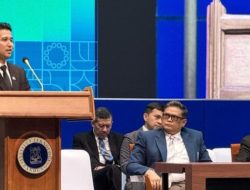 Wagub Emil Dardak Raih Predikat Lulusan Terbaik Program Profesi Insinyur ITB