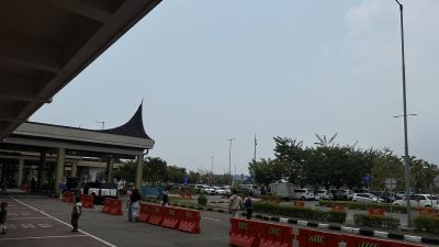 28 Penerbangan Padang-Jakarta Batal, 3.270 Penumpang Terdampak