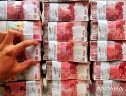 Rupiah Melemah ke Rp17.903 per Dolar AS, Tertekan Harga Minyak dan Yield Obligasi AS