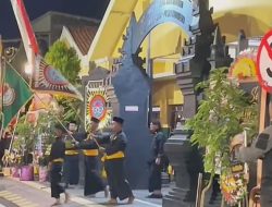 PSHW-TM Madiun Gelar Kirab Tiga Zaman, Tegaskan Komitmen Melestarikan Nilai Tradisi