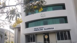 Pagi di Q1 UNESA, Ketika Bangunan Bertemu Rindang Pepohonan