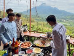 SMK Terpadu Roudlotul Amanah Hadirkan Pembelajaran Memasak Bernuansa Alam di Trawas