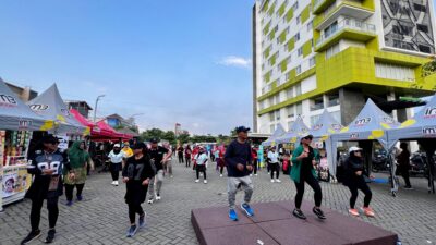 Kolaborasi Dafam Pacific Caesar Surabaya dan AWS Hadirkan Rangkaian Acara dari Baking Demo Hingga Senam Dahlan Iskan