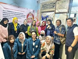 Kampus Turun ke Dapur UMKM, Pendampingan Unair Dongkrak Omzet Warung Bu Ulfa hingga 70 Persen