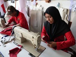 Putus Rantai Utang, UKM Benang Emas Hidupkan Harapan Ratusan Penjahit di Surabaya