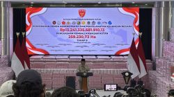Prabowo: Aset Negara dari Penertiban Hutan Akan Dukung Kenaikan Gaji Guru dan PNS