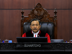MK Kabulkan Sebagian Uji Materi UU APBN 2026, Anggaran MBG Harus Dipisahkan dari Dana Pendidikan Paling Lambat 2028